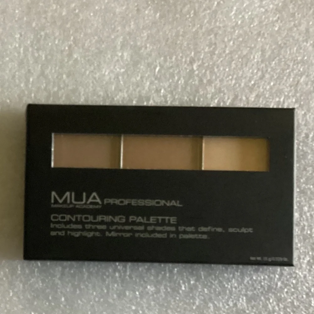 MUA make up